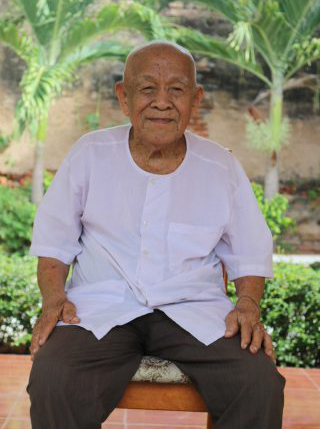 นายน้ำเงิน  เบ็ญพาด